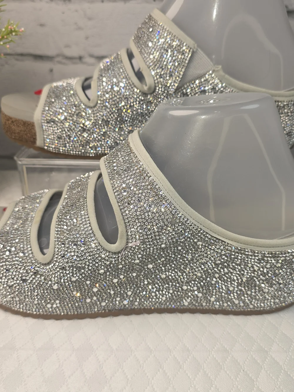 Chelsea & violet rhinestone-embellished double strap sandals platform women’s 8